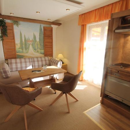 Haus Sonnenschein Hotel Грайнау Екстериор снимка