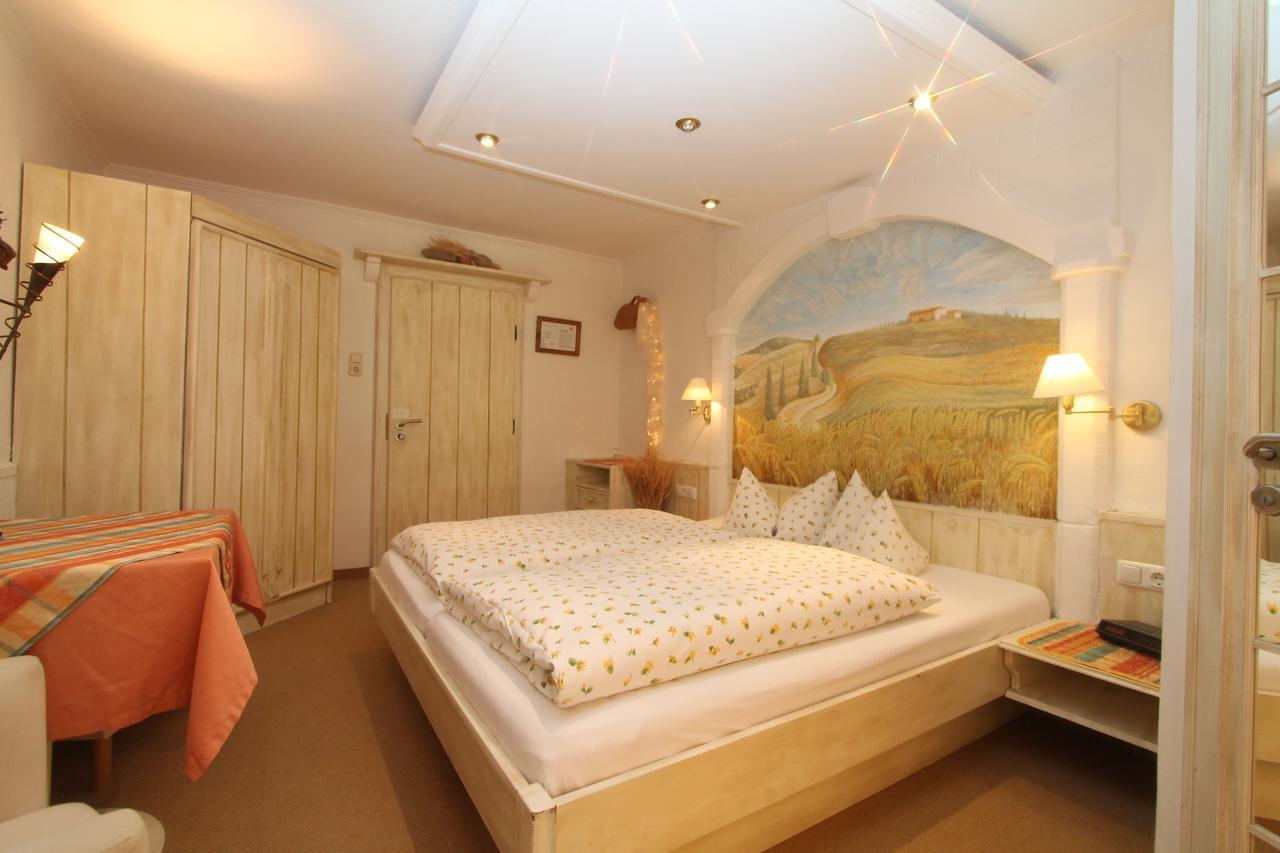 Haus Sonnenschein Hotel Грайнау Екстериор снимка