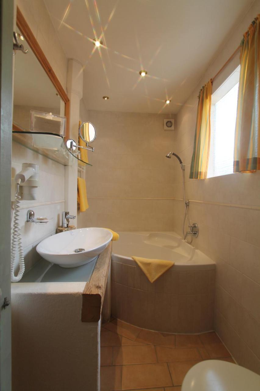Haus Sonnenschein Hotel Грайнау Екстериор снимка
